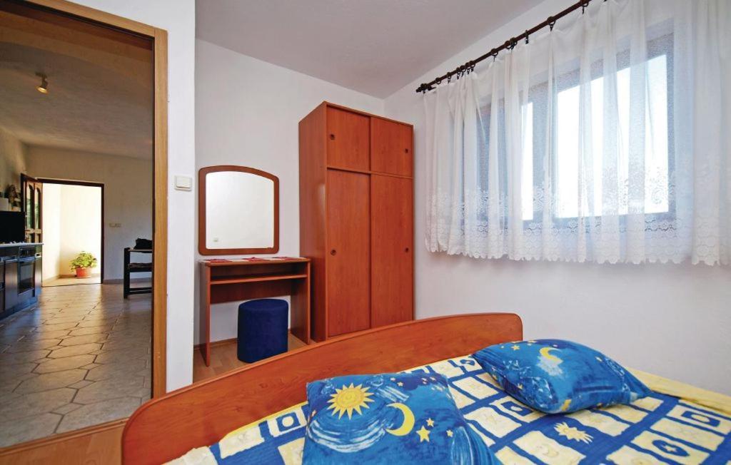 Apartments Davor Jadrtovac Екстер'єр фото